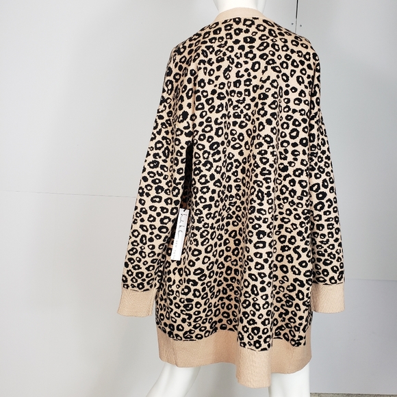 Nicole Miller Leopard Print Cardigan - Picture 7 of 11
